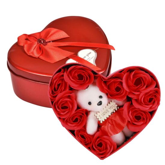 Sevgililer Günü Hediyesi Metal Kalp Kutuda Kokulu Yapay Güller ve I Love You Yazılı Sevimli Ayıcık